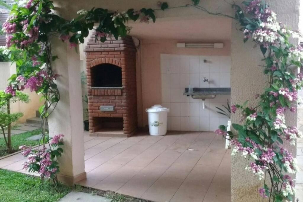 Loft A 1km Do Expor, Metro, Aeroporto Apartment *