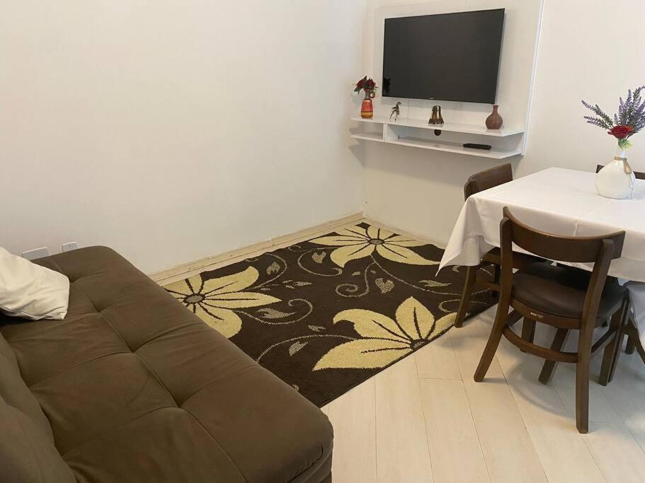 Loft A 1km Do Expor, Metro, Aeroporto Apartamento
